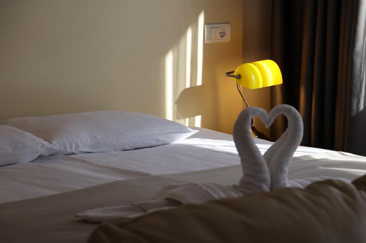 Hotel Happy ديميتروفغراد المظهر الخارجي الصورة