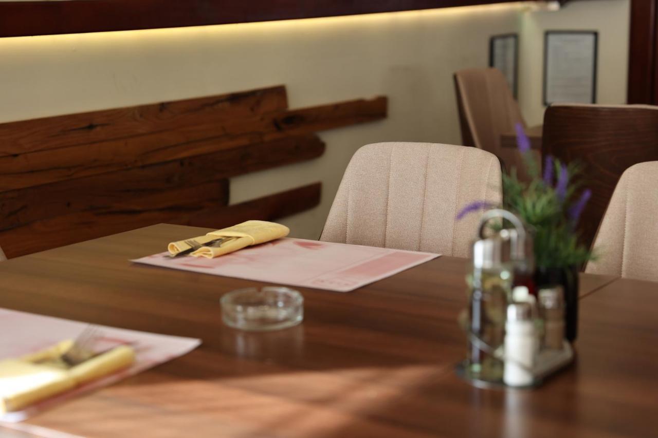 Hotel Happy ديميتروفغراد المظهر الخارجي الصورة