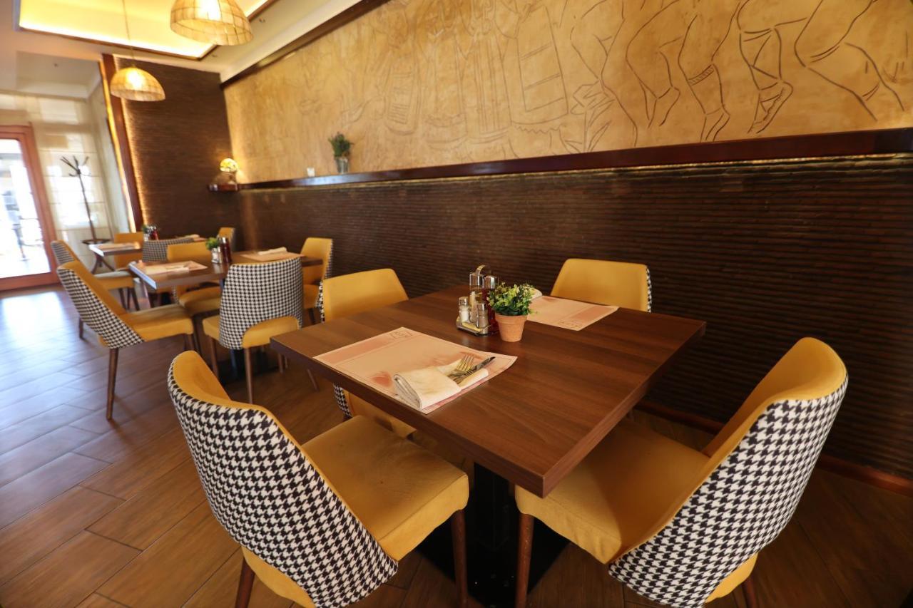 Hotel Happy ديميتروفغراد المظهر الخارجي الصورة